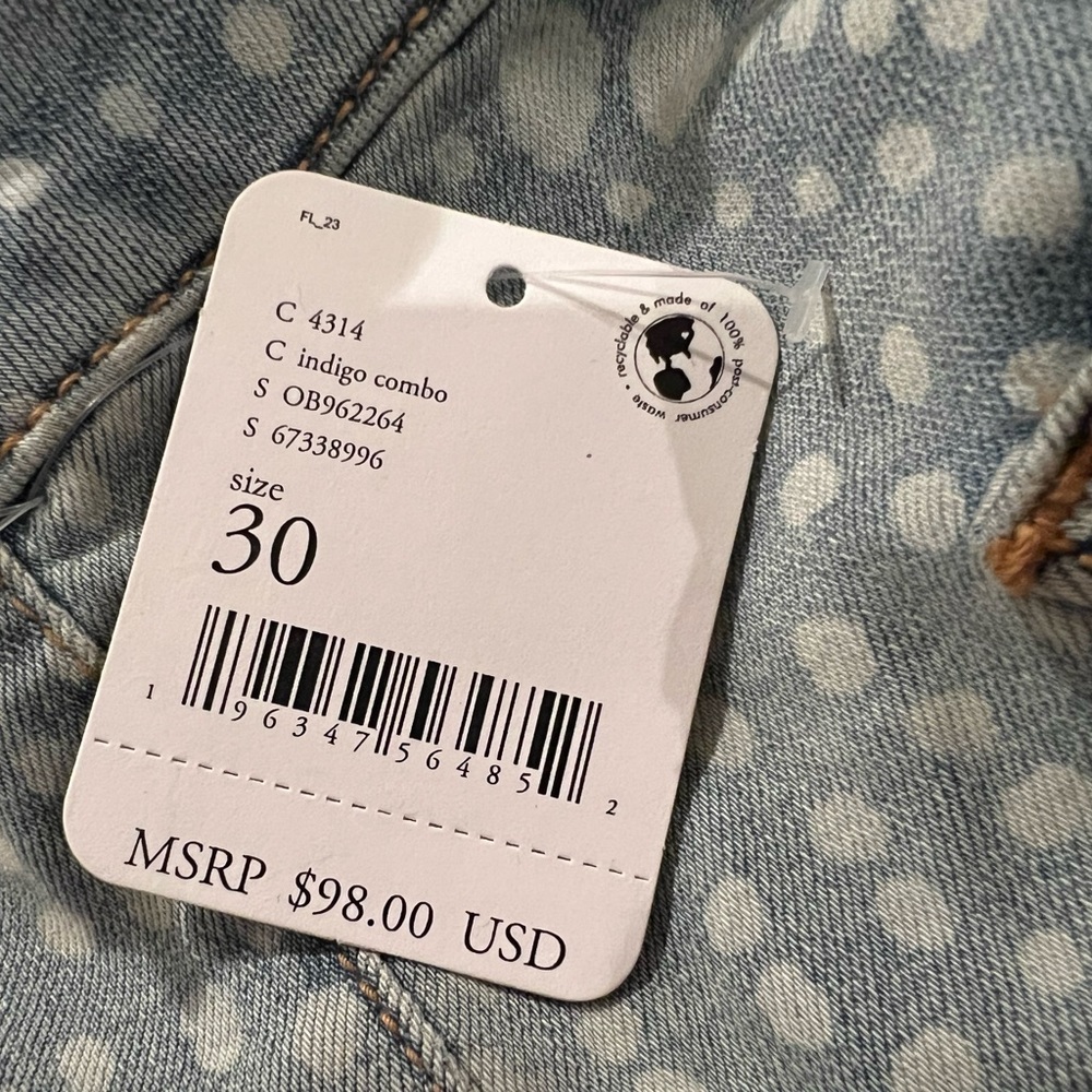 “NWT” Sz 30 Free People Just Float on Flare Jeans in Indigo Combo. #classic - Picture 6 of 6